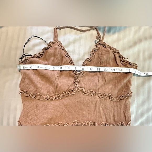 Elegant Brown Ruffle Dress - Picture 5 of 6